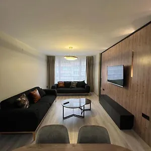 Center Apartment, Sisli, Near Metro , اسطنبول تركيا